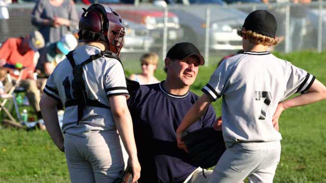 How Parents Can Avoid Being Intrusive to Young Athletes